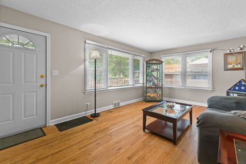 Tiny photo for 219 W Crystal Avenue, Lombard, IL 60148 (MLS # 12433547)