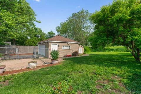 Tiny photo for 219 W Crystal Avenue, Lombard, IL 60148 (MLS # 12433547)