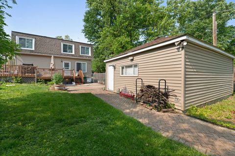 Tiny photo for 219 W Crystal Avenue, Lombard, IL 60148 (MLS # 12433547)