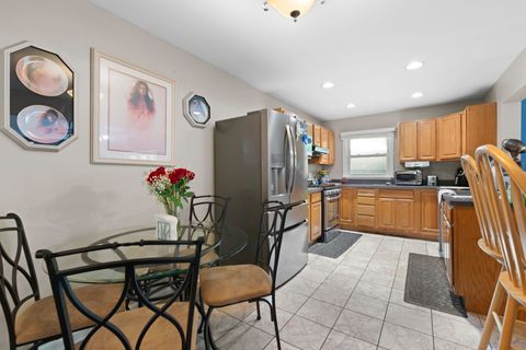 Tiny photo for 219 W Crystal Avenue, Lombard, IL 60148 (MLS # 12433547)