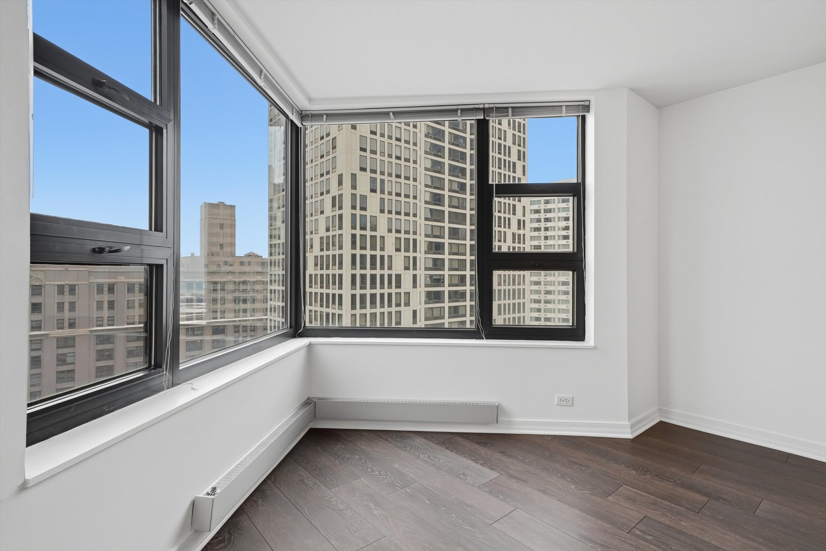 401 E ONTARIO Street 2203