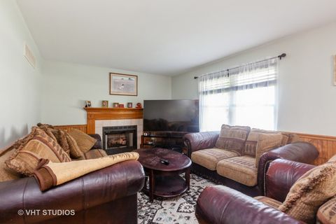 Tiny photo for 1905 Chestnut Grove Drive, Plainfield, IL 60586 (MLS # 12480652)