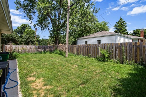 Tiny photo for 1525 Elm Street, Park Ridge, IL 60068 (MLS # 12723621)