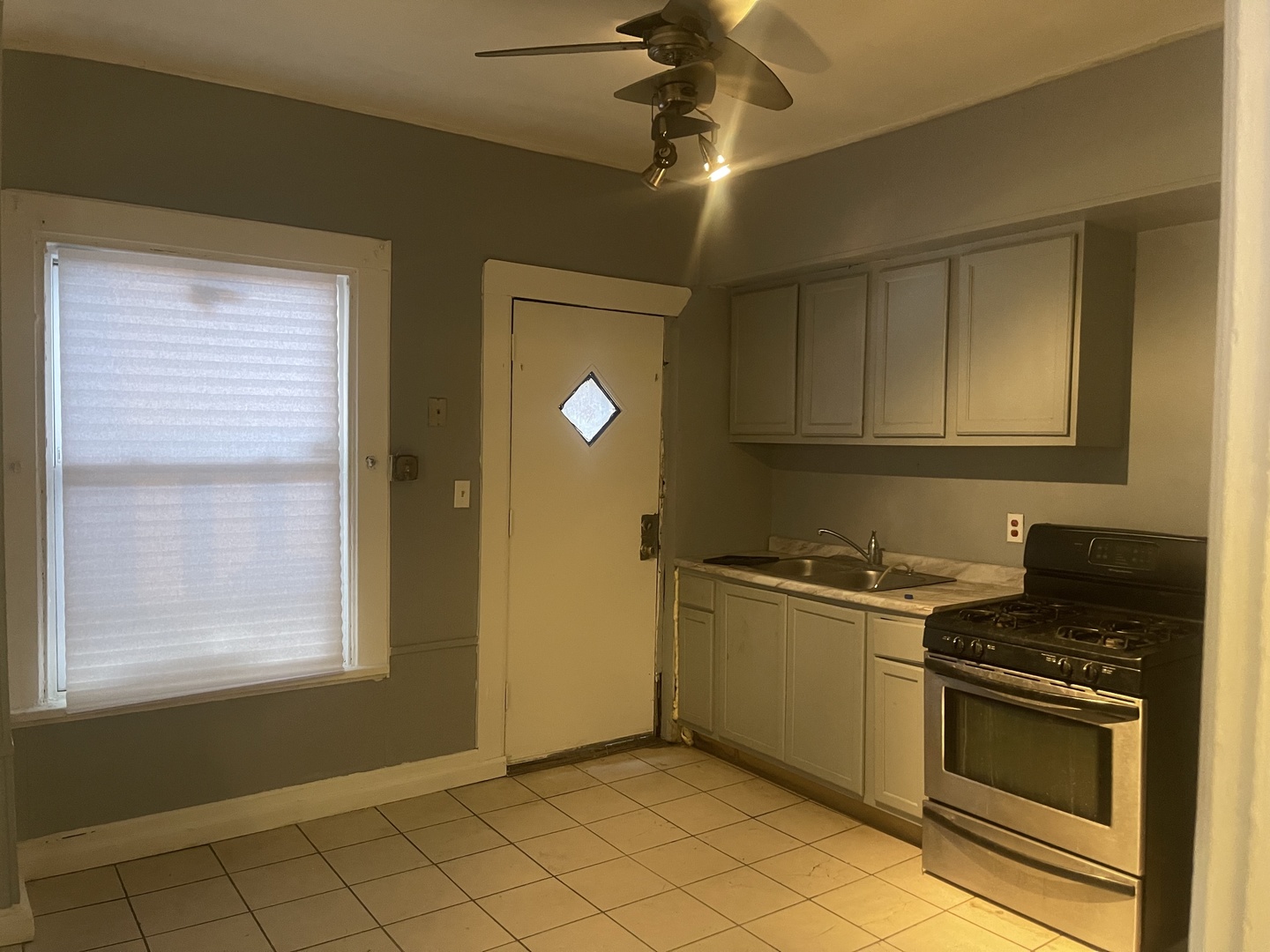 321 E Kensington Avenue