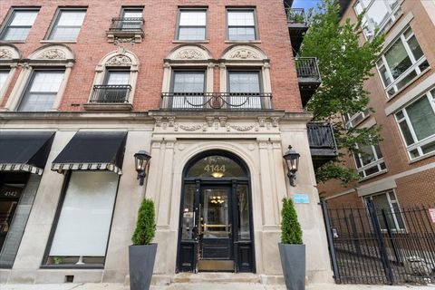 Tiny photo for 4144 N Sheridan Road #407, Chicago, IL 60613 (MLS # 12457960)