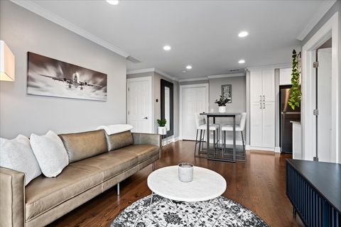 Tiny photo for 4144 N Sheridan Road #407, Chicago, IL 60613 (MLS # 12457960)