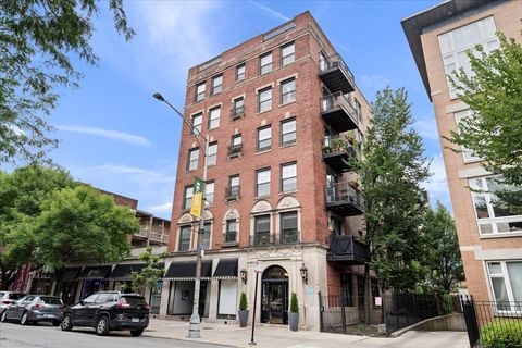 Photo of 4144 N Sheridan Road #407, Chicago, IL 60613 (MLS # 12457960) Photo of 4144 N Sheridan Road #407, Chicago, IL 60613 (MLS # 12457960)