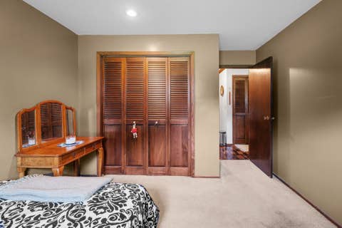 Tiny photo for 3020 Wisconsin Avenue, Davenport, IA 52806 (MLS # 12737105)