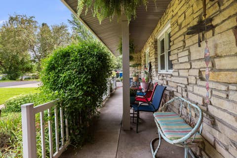 Tiny photo for 3020 Wisconsin Avenue, Davenport, IA 52806 (MLS # 12737105)