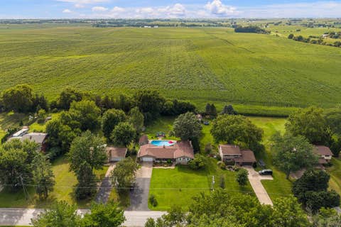 Tiny photo for 3020 Wisconsin Avenue, Davenport, IA 52806 (MLS # 12737105)