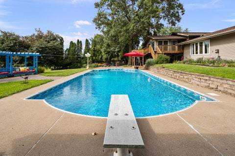 Tiny photo for 3020 Wisconsin Avenue, Davenport, IA 52806 (MLS # 12737105)