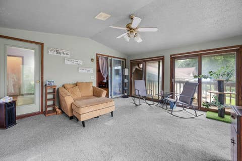 Tiny photo for 3020 Wisconsin Avenue, Davenport, IA 52806 (MLS # 12737105)