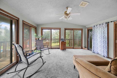 Tiny photo for 3020 Wisconsin Avenue, Davenport, IA 52806 (MLS # 12737105)