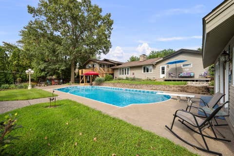 Tiny photo for 3020 Wisconsin Avenue, Davenport, IA 52806 (MLS # 12737105)