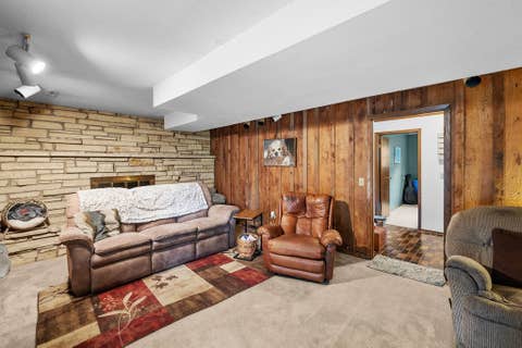 Tiny photo for 3020 Wisconsin Avenue, Davenport, IA 52806 (MLS # 12737105)