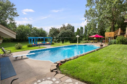 Tiny photo for 3020 Wisconsin Avenue, Davenport, IA 52806 (MLS # 12737105)