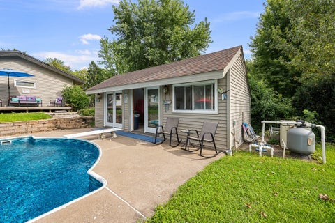 Tiny photo for 3020 Wisconsin Avenue, Davenport, IA 52806 (MLS # 12737105)