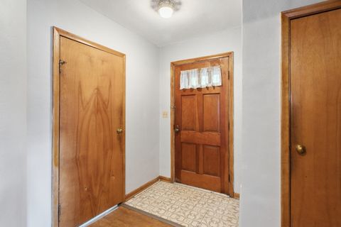 Tiny photo for 5727 Woodward Avenue, Downers Grove, IL 60516 (MLS # 12485942)