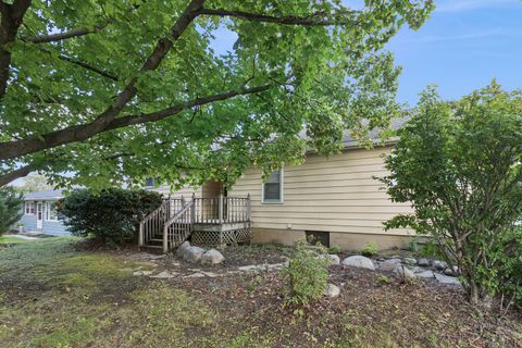 Tiny photo for 5727 Woodward Avenue, Downers Grove, IL 60516 (MLS # 12485942)