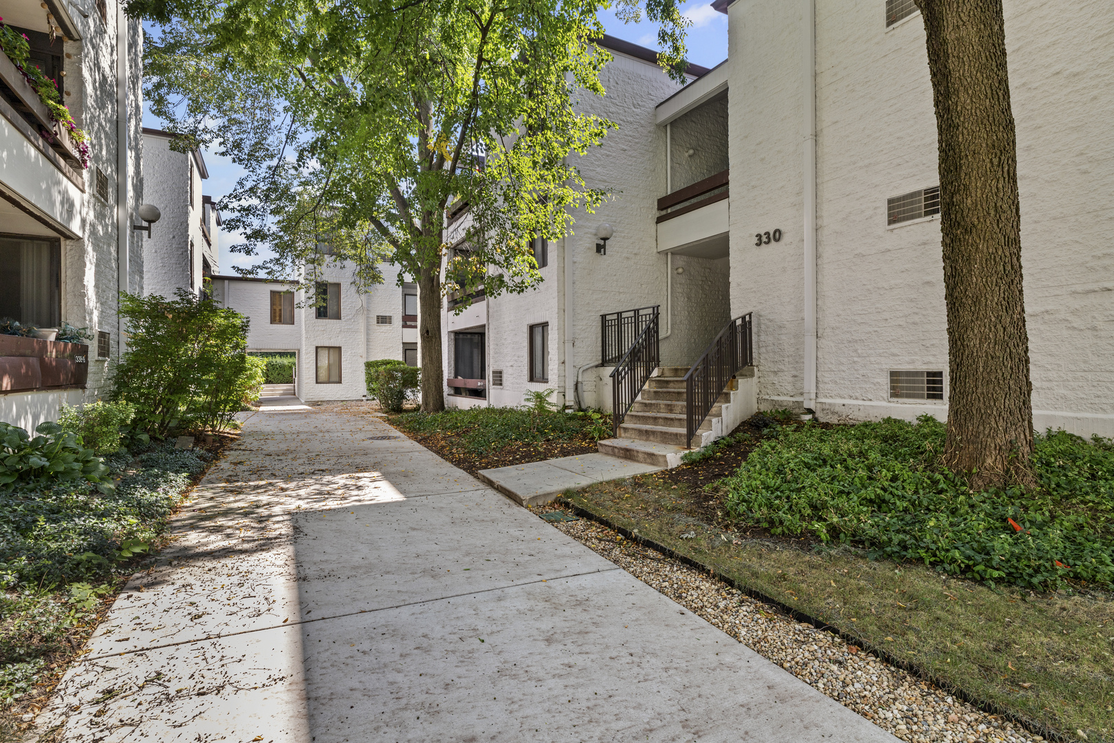 330 W Miner Street 1C