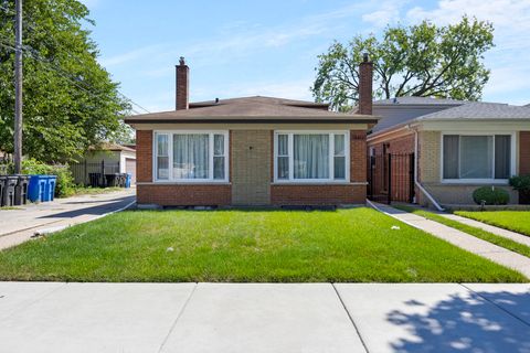 10013 S Merrill Avenue Chicago IL 60617