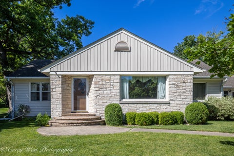 Tiny photo for 801 Lawnwood Avenue, DeKalb, IL 60115 (MLS # 12668188)