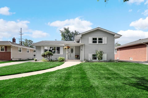 Tiny photo for 250 Lawndale Drive, Munster, IN 46321 (MLS # 12720766)