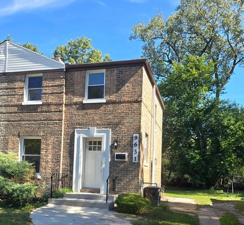 9631 S Merrill Avenue Chicago IL 60617