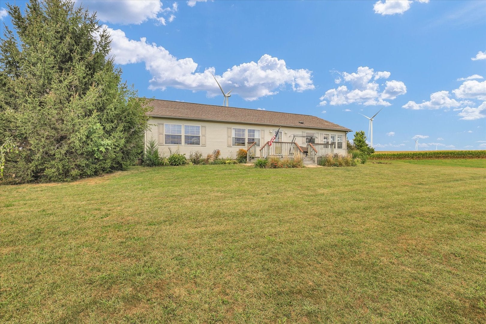 2369 E 2350 North Road