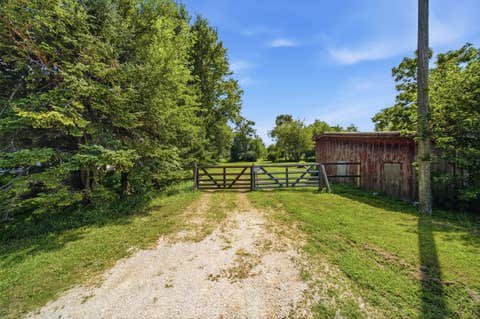 Tiny photo for 368 W 11000n Road, Manteno, IL 60950 (MLS # 12712174)
