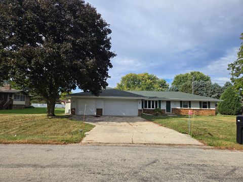 Tiny photo for 7544 La Maine Drive, Rockford, IL 61103 (MLS # 12494266)