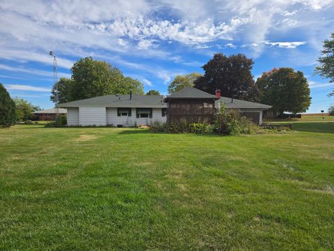 Tiny photo for 7544 La Maine Drive, Rockford, IL 61103 (MLS # 12494266)