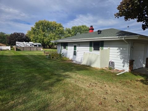 Tiny photo for 7544 La Maine Drive, Rockford, IL 61103 (MLS # 12494266)