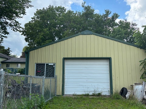 Tiny photo for 3001 Garfield Street, Clinton, IA 52732 (MLS # 12690745)