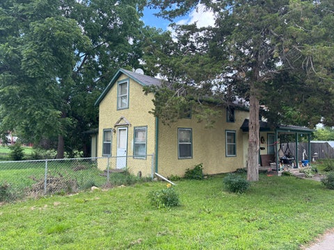 Photo of 3001 Garfield Street, Clinton, IA 52732 (MLS # 12690745)