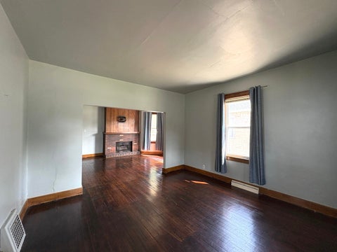 Tiny photo for 1423 Pulaski Street, Peru, IL 61354 (MLS # 12740044)