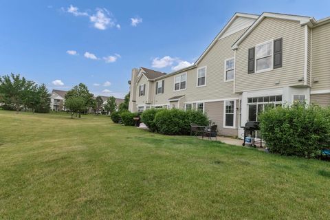 Tiny photo for 1904 Cobblestone Drive, Carpentersville, IL 60110 (MLS # 12680039)