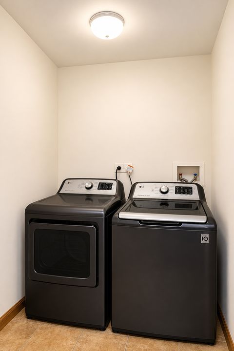 Tiny photo for 1904 Cobblestone Drive, Carpentersville, IL 60110 (MLS # 12680039)