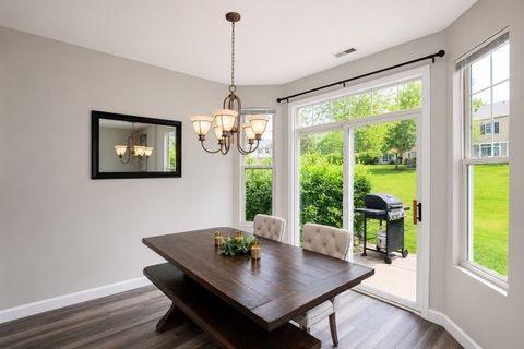 Tiny photo for 1904 Cobblestone Drive, Carpentersville, IL 60110 (MLS # 12680039)