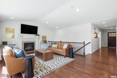 Tiny photo for 5767 EVERGREEN Place, Bettendorf, IA 52722 (MLS # QC4267604)