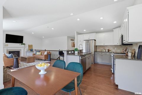 Tiny photo for 5767 EVERGREEN Place, Bettendorf, IA 52722 (MLS # QC4267604)