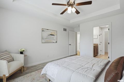 Tiny photo for 5767 EVERGREEN Place, Bettendorf, IA 52722 (MLS # QC4267604)