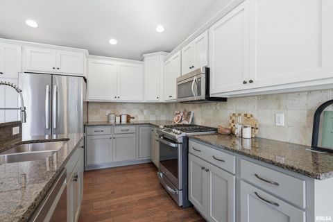 Tiny photo for 5767 EVERGREEN Place, Bettendorf, IA 52722 (MLS # QC4267604)