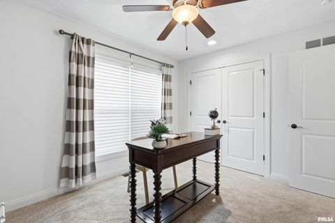 Tiny photo for 5767 EVERGREEN Place, Bettendorf, IA 52722 (MLS # QC4267604)