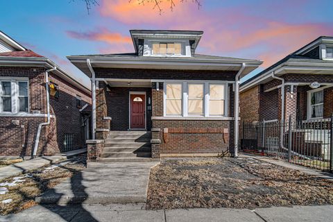 Photo of 6017 S Washtenaw Avenue, Chicago, IL 60629 (MLS # 12570101)