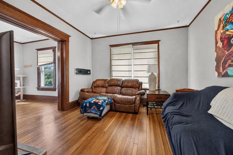 Tiny photo for 614 W Oakland Avenue, Bloomington, IL 61701 (MLS # 12753256)