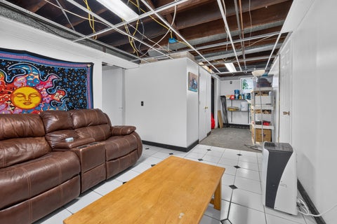 Tiny photo for 614 W Oakland Avenue, Bloomington, IL 61701 (MLS # 12753256)