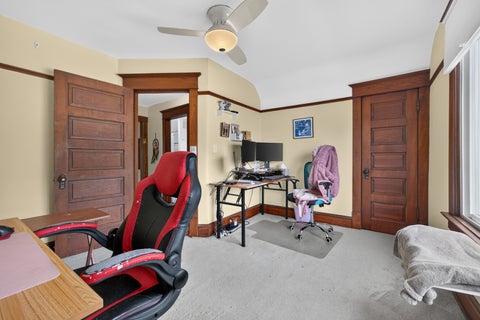 Tiny photo for 614 W Oakland Avenue, Bloomington, IL 61701 (MLS # 12753256)