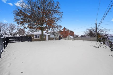 Tiny photo for 8939 Melvina Avenue, Oak Lawn, IL 60453 (MLS # 12528568)