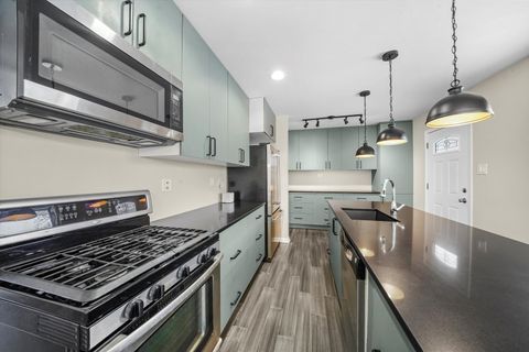 Tiny photo for 8939 Melvina Avenue, Oak Lawn, IL 60453 (MLS # 12528568)